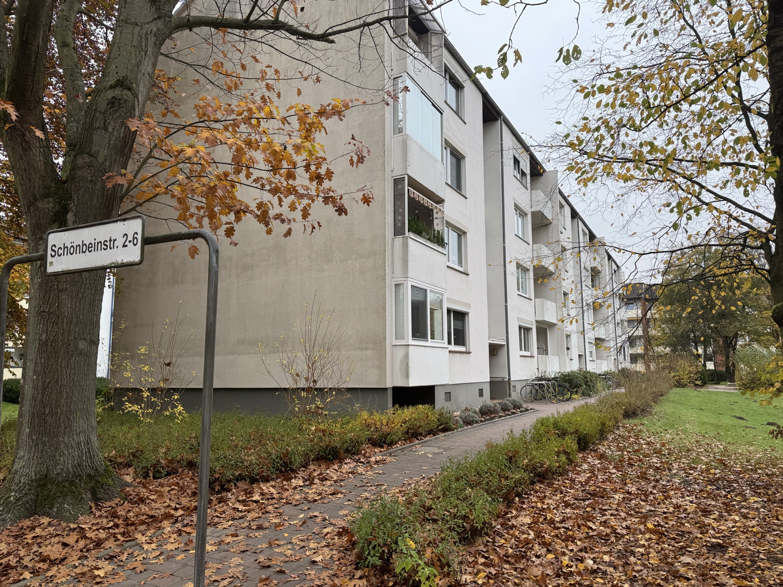 Gewerblich genutztes Wohn- und Geschäftshaus an der Schönbeinstraße